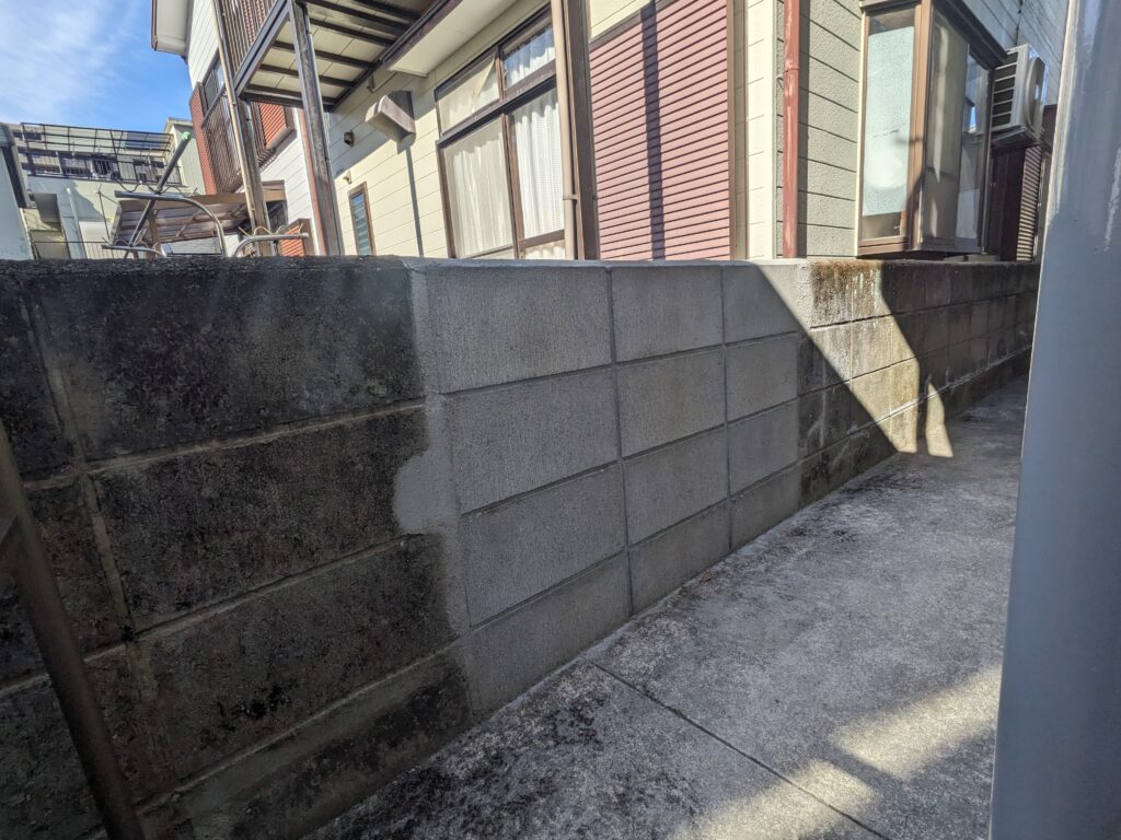 庭のブロック塀ヒビ割れを解消！外部リフォーム　長崎市