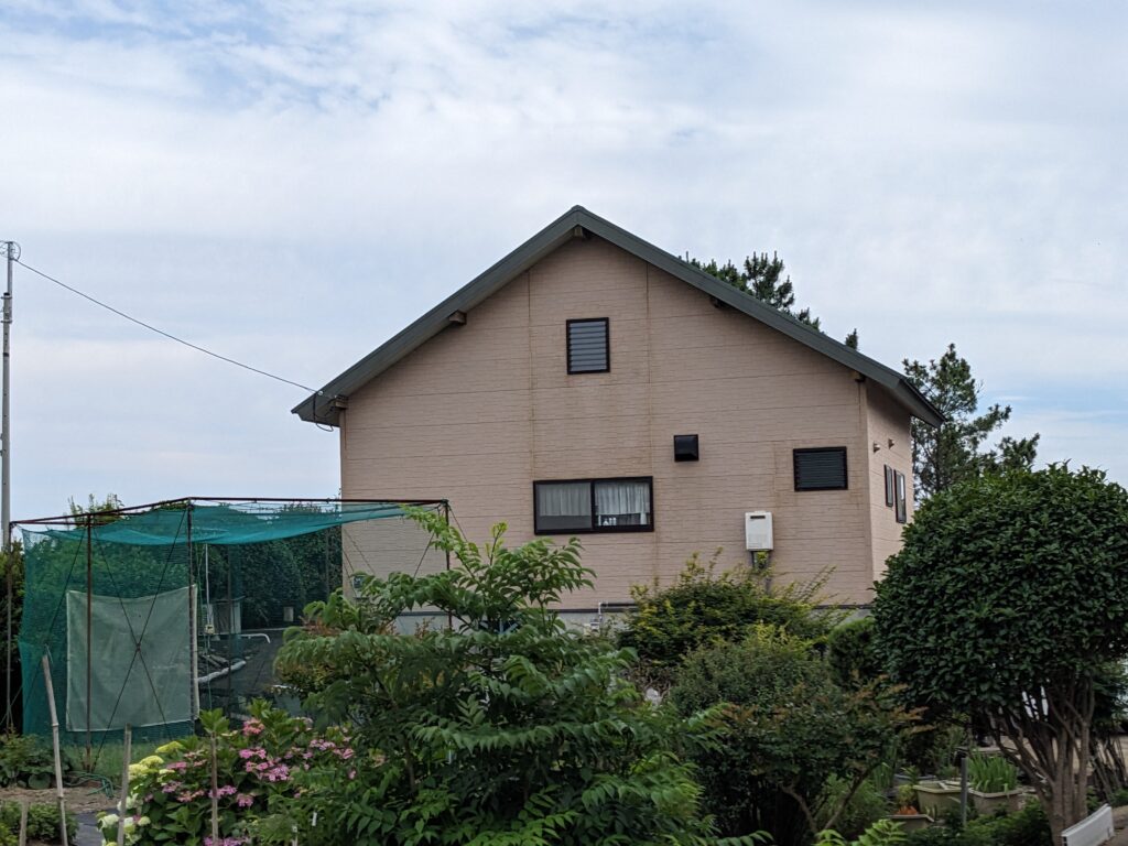 長崎のログハウス外壁塗装｜フッ素塗料で安心・快適な住まいに