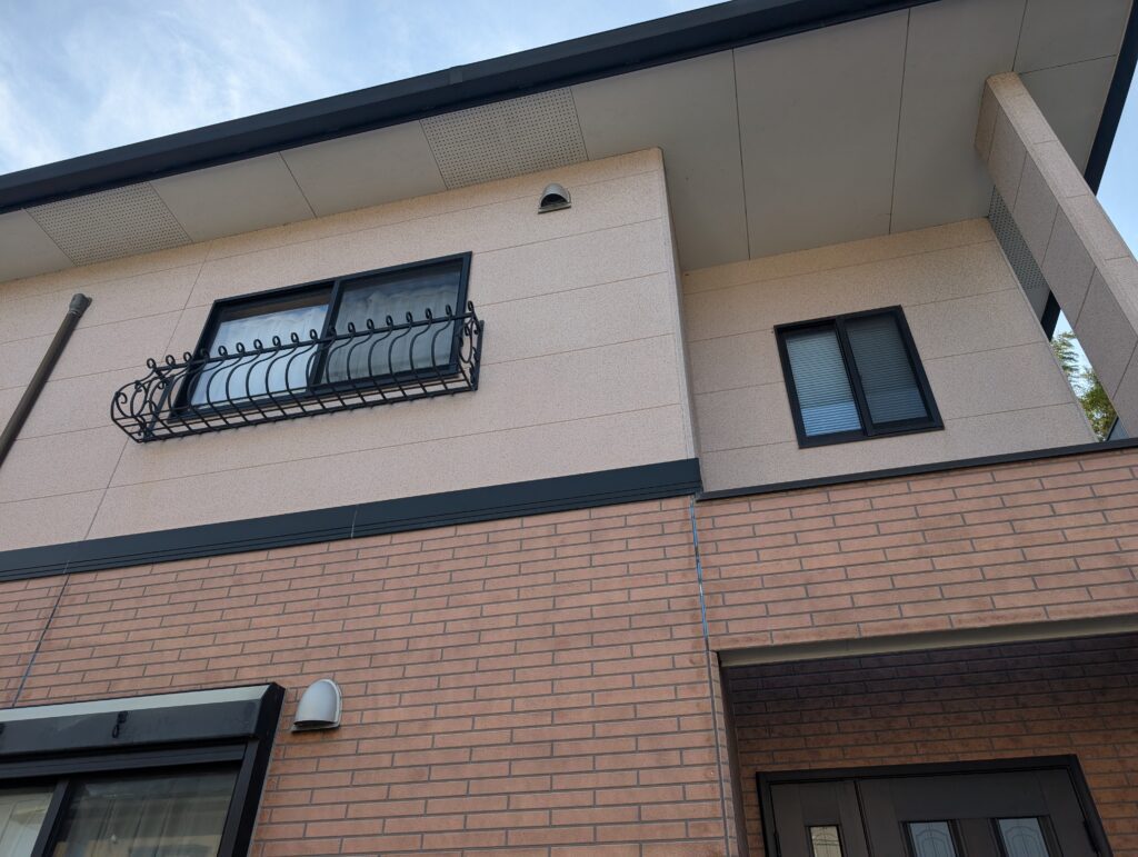 おしゃれな外壁に変身!洋風アクセントコーナー設置施工事例|長崎市