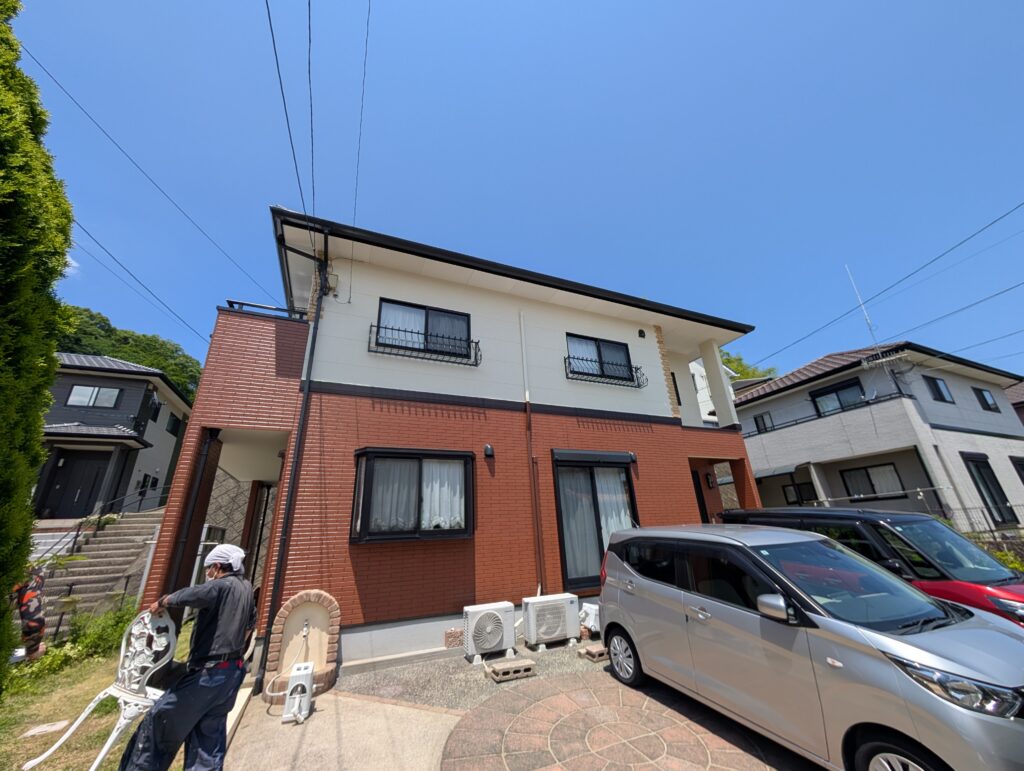デザイン塗装が得意。長崎市のおしゃれな外壁はみどり建装へ