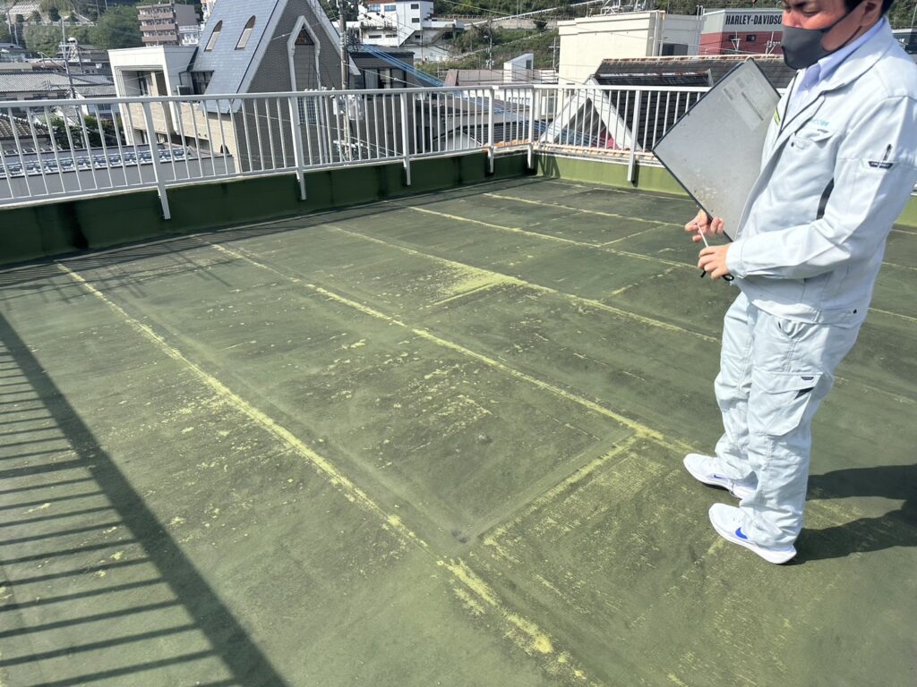 屋上から雨漏り…原因を徹底改善！長崎市のウレタン塗膜防水施工事例