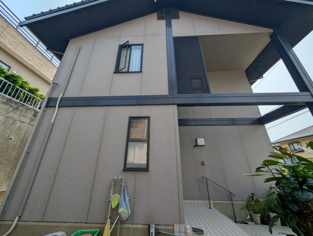 【長崎市】ダイワハウスのおしゃれな外壁塗装｜防水性もアップした美しい住まいへ