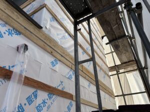長崎市の外壁カバー工法は本当にお得？塗装・張り替えとの費用と耐久性を徹底比較