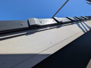 長崎市の外壁塗装｜屋根の端、見落としていませんか？破風板・鼻隠しの劣化と補修方法